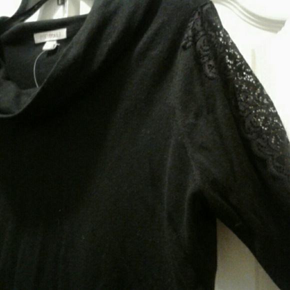 Sweater - Picture 2 of 3